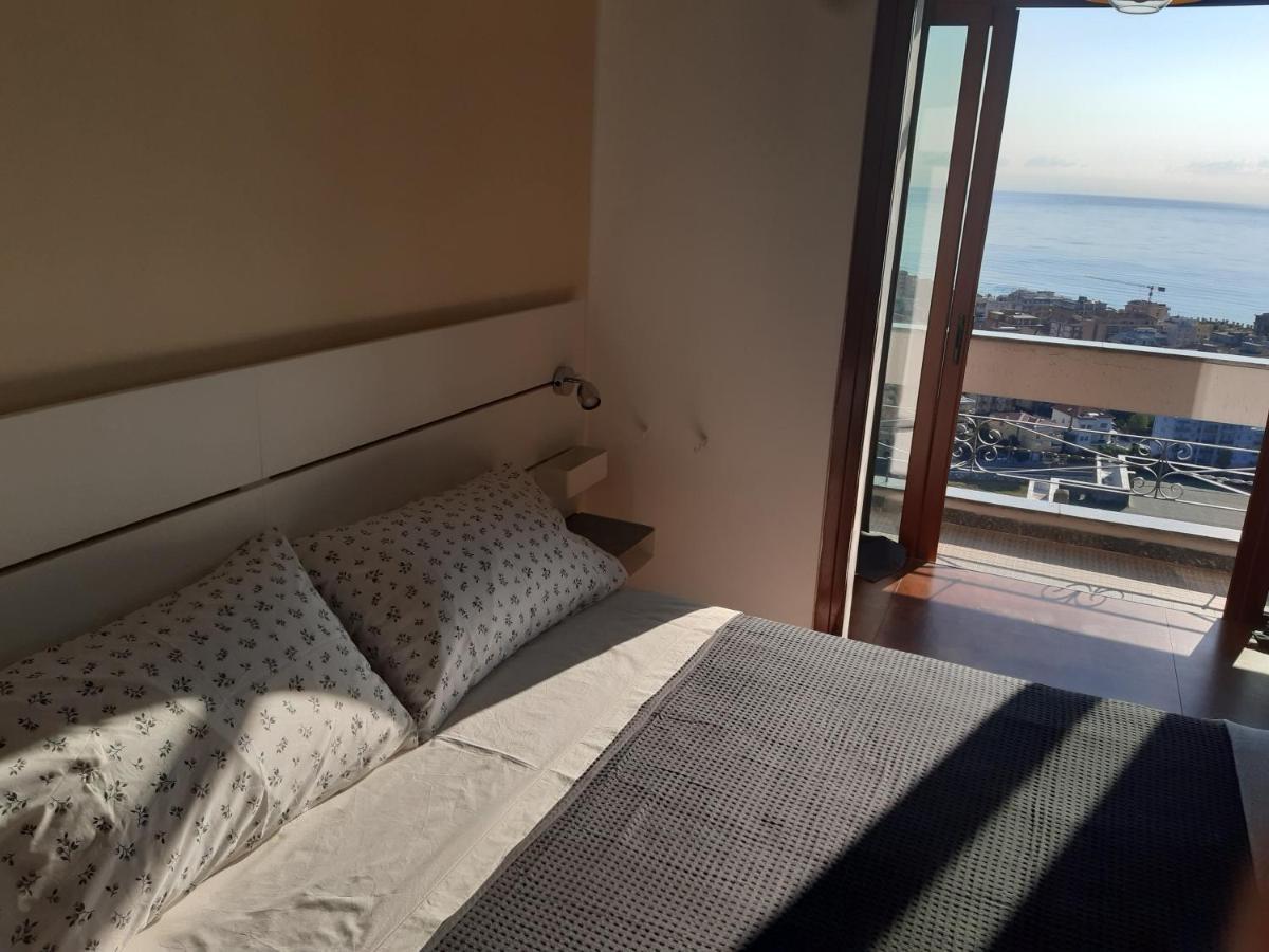 Bressa De Ma Affittacamere, Room & Breakfast Pietra Ligure Exteriér fotografie
